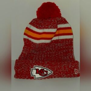 Men's New Era Red Kansas City Chiefs 2023 Sideline Cuffed Knit Hat With Pom